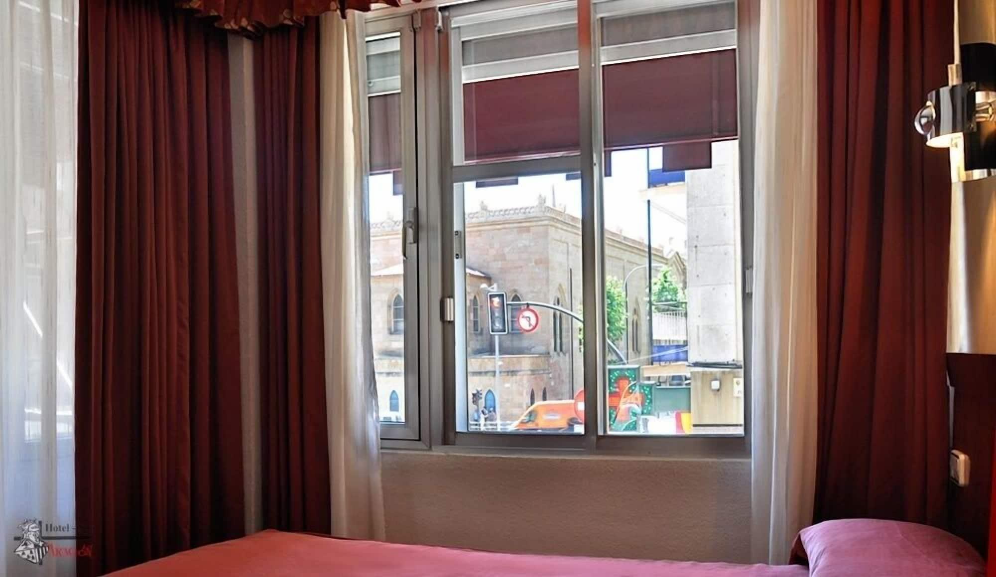 Hotel Aragon Саламанка Екстериор снимка