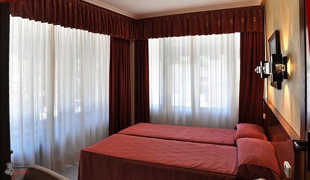Hotel Aragon Саламанка Екстериор снимка